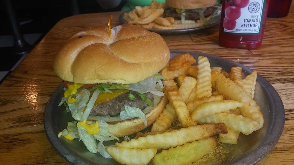 Zacharys | restaurant | 205 N 5th St, Columbus, MS 39701, USA | 6622400101 OR +1 662-240-0101