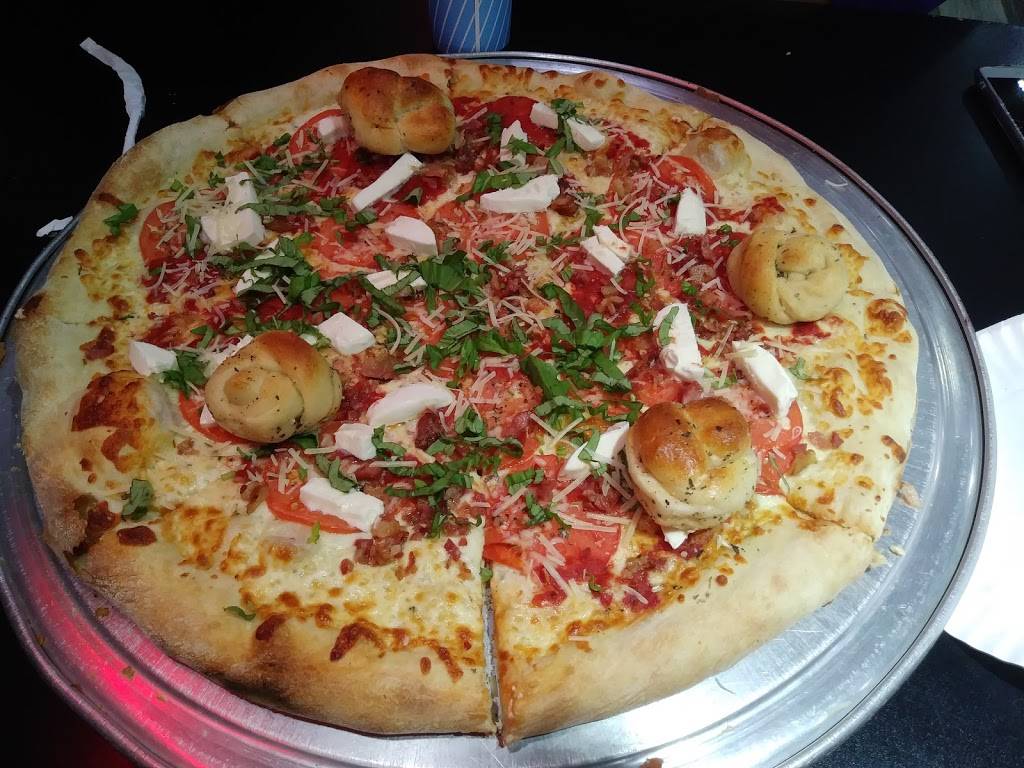 Gittos Pizza | restaurant | 120 S Orange Ave, Orlando, FL 32801, USA | 4072038889 OR +1 407-203-8889
