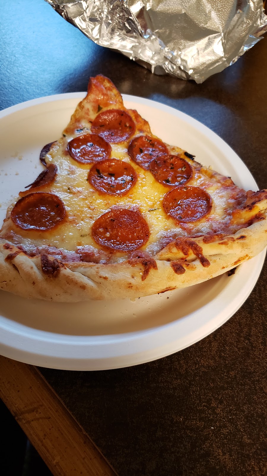 Bellizzis Pizza Joint | restaurant | 1600 Coburg Rd Suite 2, Eugene, OR 97401, USA | 5416869996 OR +1 541-686-9996