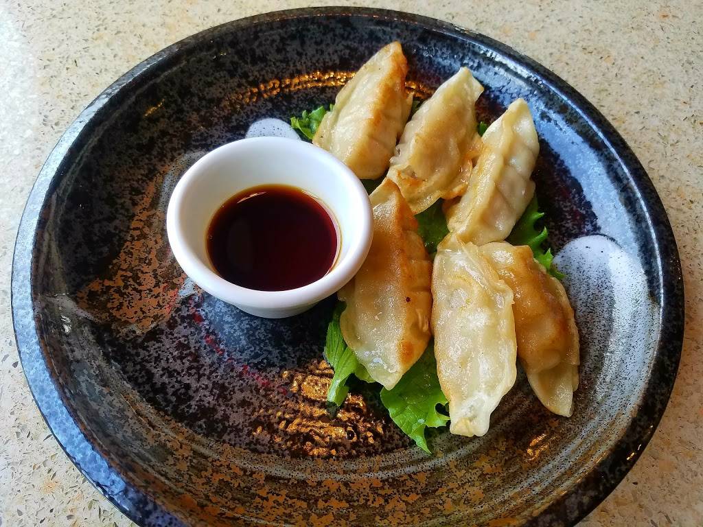 Momiji Japanese Restaurant | restaurant | 3411 Commercial St SE, Salem, OR 97302, USA | 5037630325 OR +1 503-763-0325