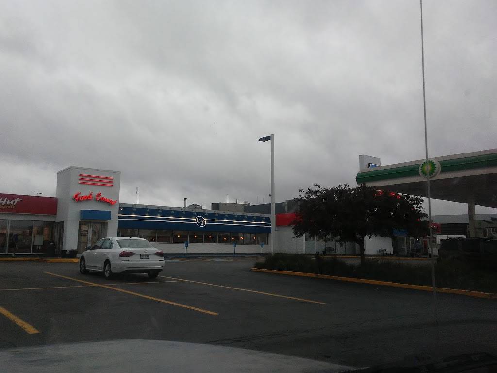 Pizza Hut Express | restaurant | 12035 US-35, Jeffersonville, OH 43128, USA | 7409482365 OR +1 740-948-2365