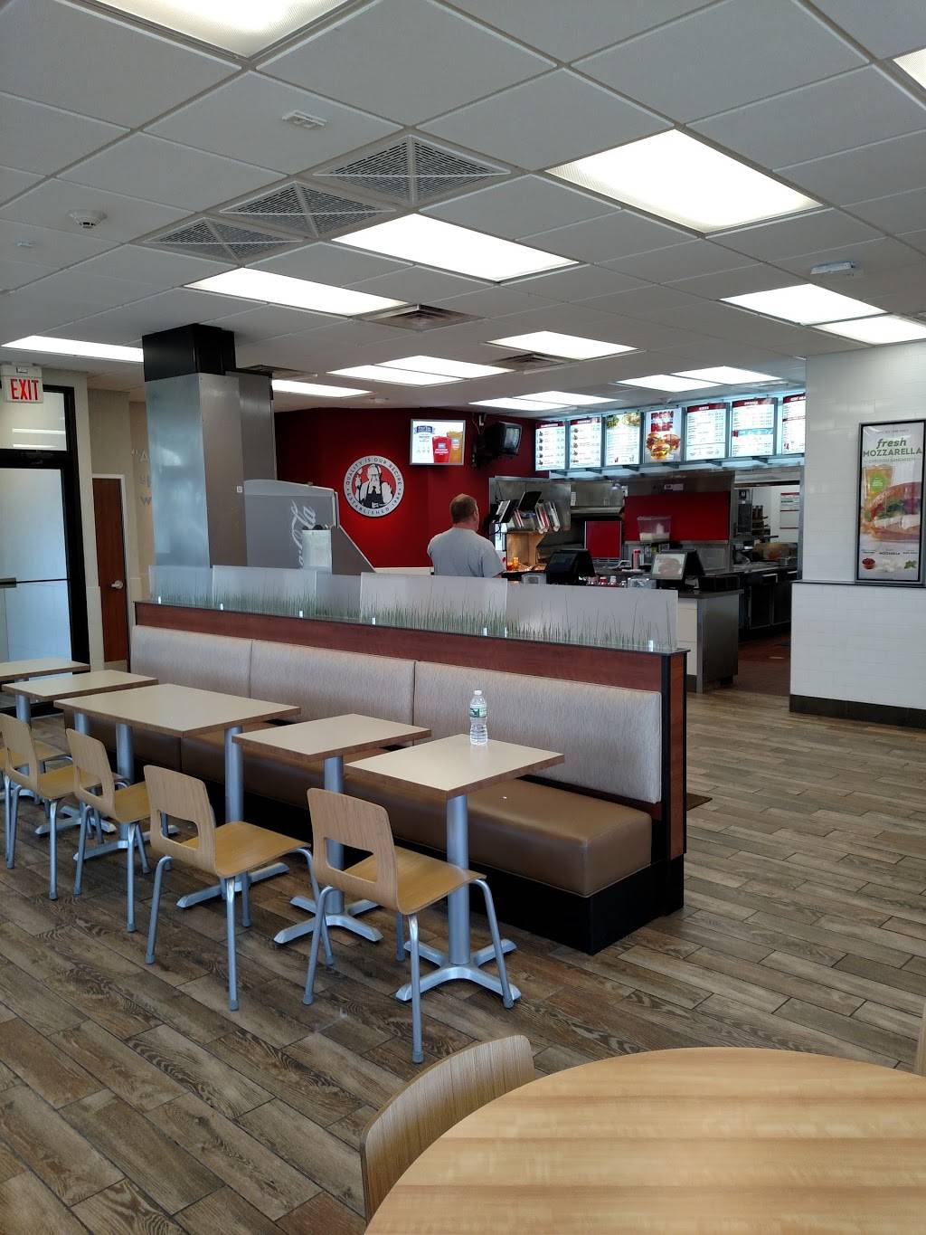 Wendys | restaurant | 1900 Main St, Brockton, MA 02301, USA | 5085862006 OR +1 508-586-2006