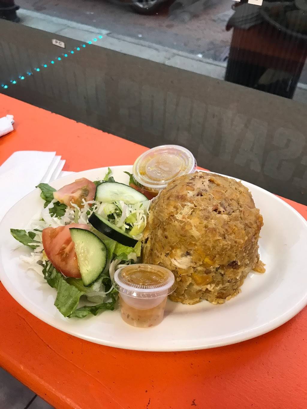 Santo Domingo Restaurant | restaurant | 3604, 179 Washington St, Dorchester, MA 02121, USA | 6172827788 OR +1 617-282-7788