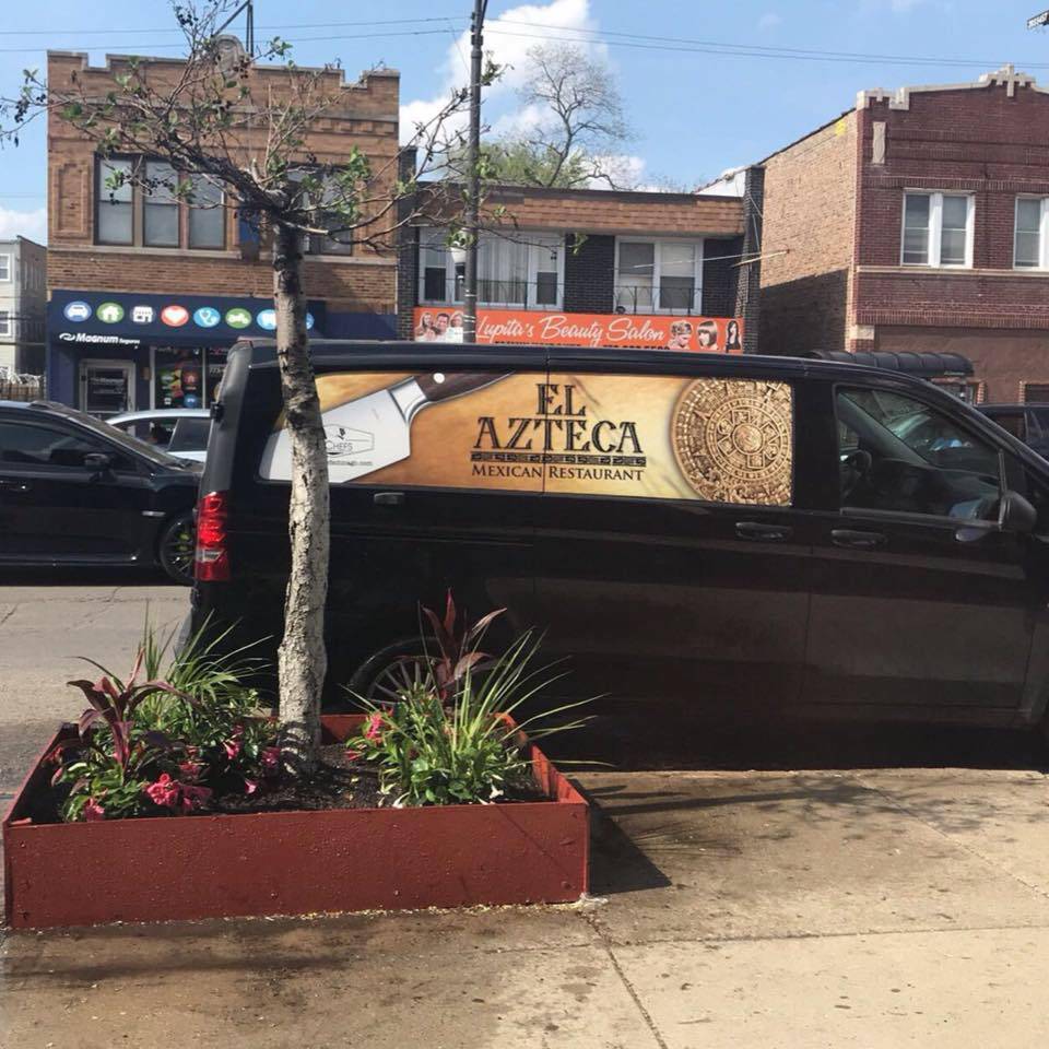 El Azteca | restaurant | 5011 W Fullerton Ave, Chicago, IL 60639, USA | 7732375638 OR +1 773-237-5638