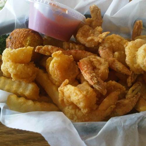 Ginos Pizza and Spaghetti | restaurant | 6-1206, 15, Kingston, ON K7L 0C4, Canada | 6135313494 OR +1 613-531-3494