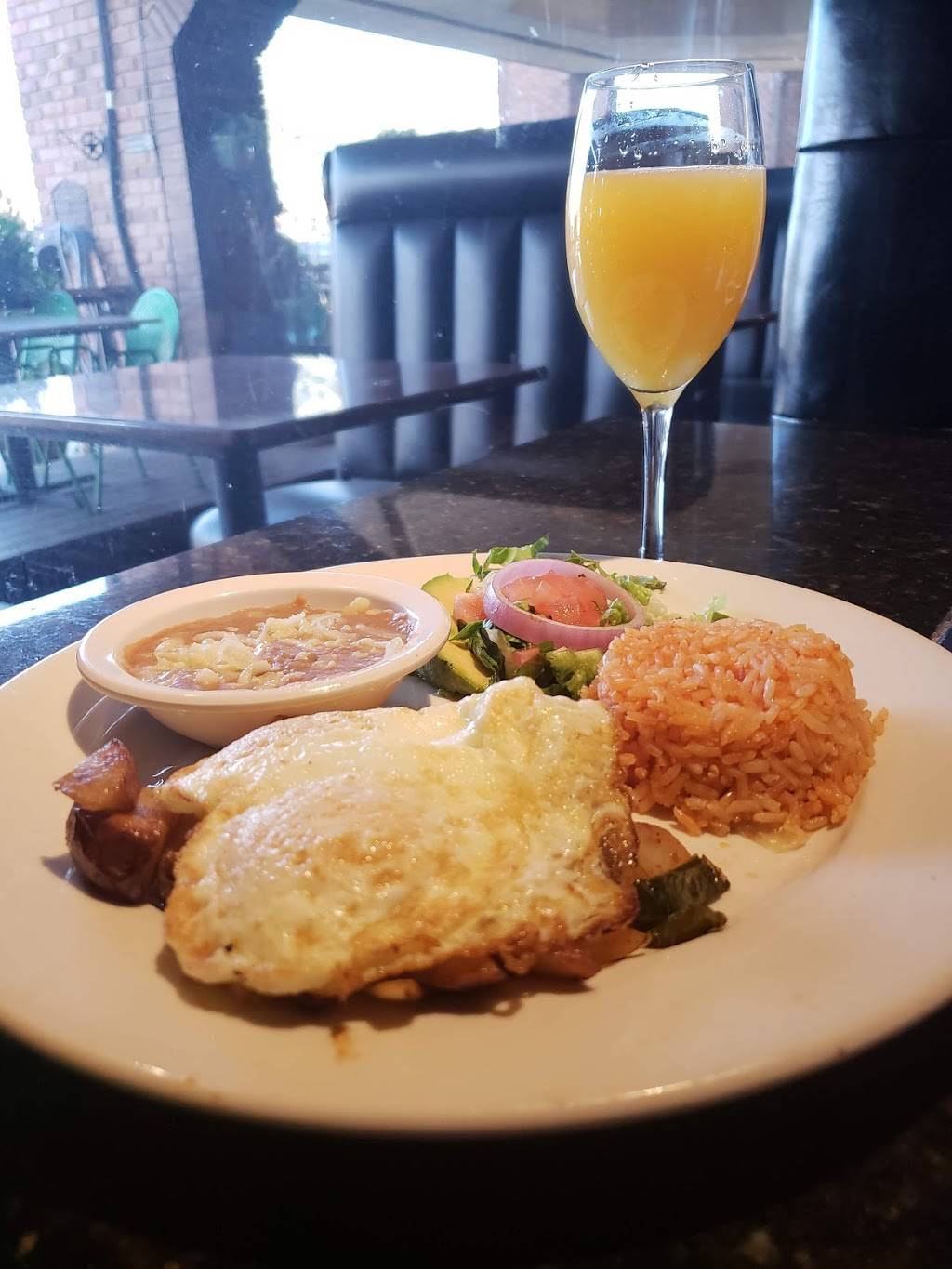 Lupe’s Tex-Mex & Grill | restaurant | 770 E Road to Six Flags St Ste 178, Arlington, TX 76011, USA | 8174606661 OR +1 817-460-6661