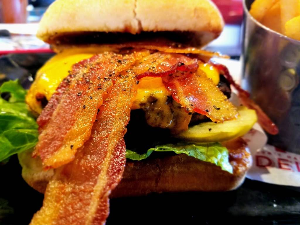 Red Robin Gourmet Burgers and Brews | restaurant | 4801 W Kenosha St, Broken Arrow, OK 74012, USA | 9182544756 OR +1 918-254-4756