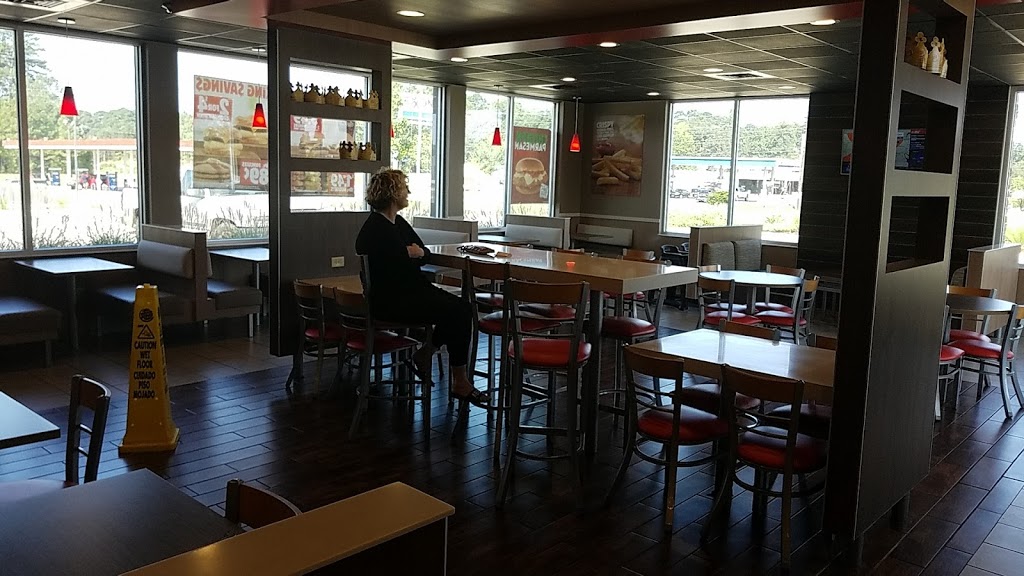 Burger King | restaurant | 5409 University Pkwy, Natchitoches, LA 71457, USA | 8663942493 OR +1 866-394-2493