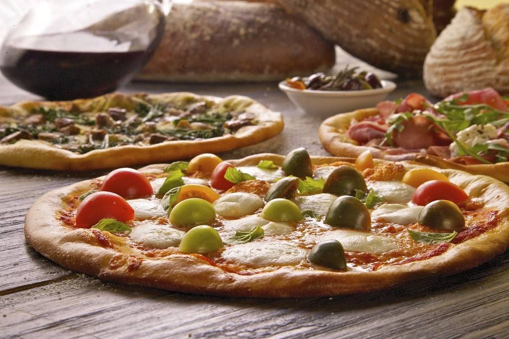 Della Terra | restaurant | 7675 Beverly Blvd, Los Angeles, CA 90036, USA | 3239337675 OR +1 323-933-7675