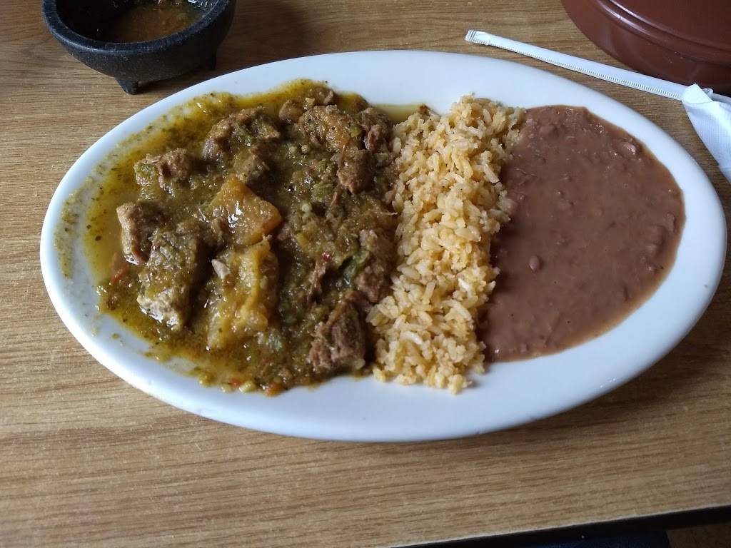 El Michoacano Mexican Restaurant | restaurant | 2701 E Hwy 71, Del Valle, TX 78617, USA | 5123893244 OR +1 512-389-3244