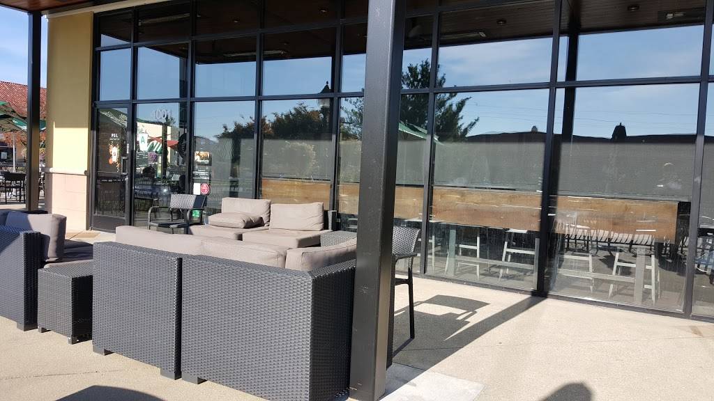 Starbucks | cafe | 4001 Summit Plaza Dr Ste G15, Louisville, KY 40241, USA | 5023398118 OR +1 502-339-8118