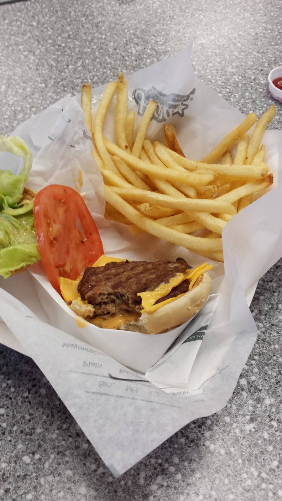 Hardees | restaurant | 7474 Rhea County Hwy, Dayton, TN 37321, USA | 4237759126 OR +1 423-775-9126