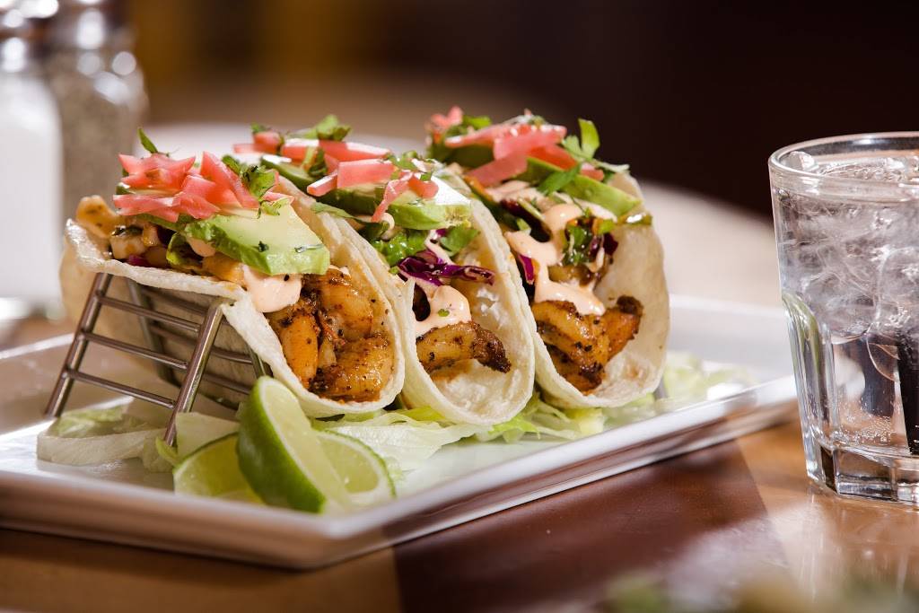 Woodies Flat | restaurant | 1535 N Wells St, Chicago, IL 60610, USA | 3126430093 OR +1 312-643-0093