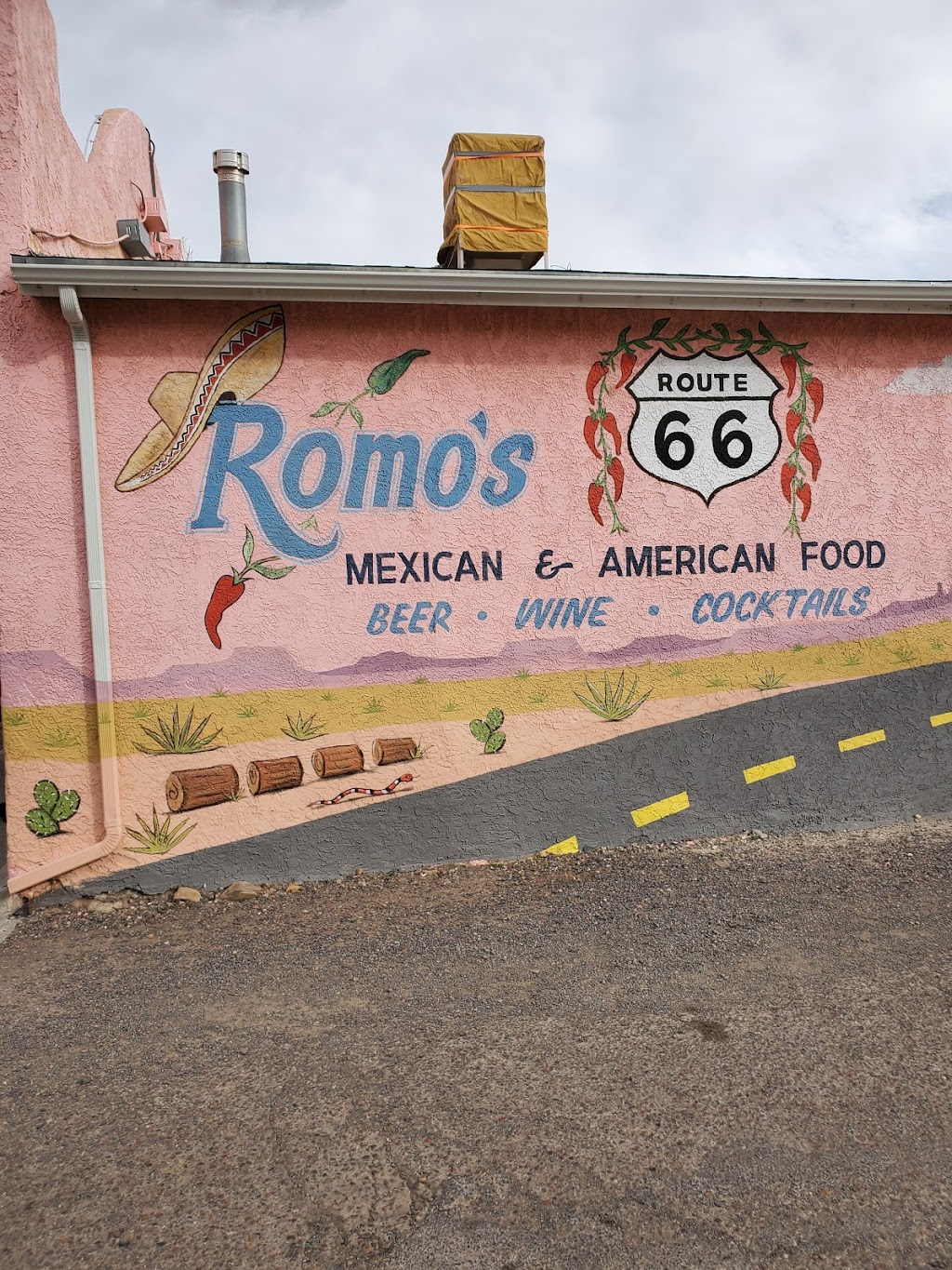 Romos Restaurant | restaurant | 121 W Hopi Dr, Holbrook, AZ 86025, USA | 9285242153 OR +1 928-524-2153