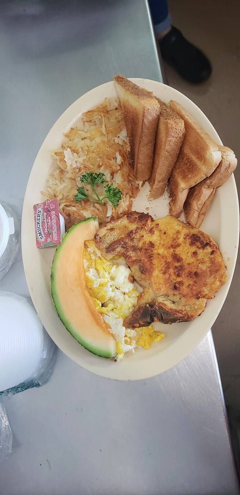 Nanas | restaurant | 4620 W 34th St, Houston, TX 77092, USA | 7139936450 OR +1 713-993-6450