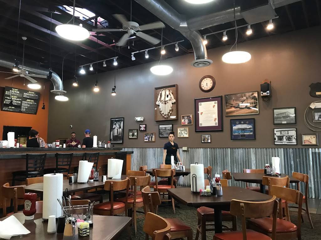 Mr Powdrells Barbeque | restaurant | 11301 Central Ave NE, Albuquerque, NM 87123, USA | 5052986766 OR +1 505-298-6766