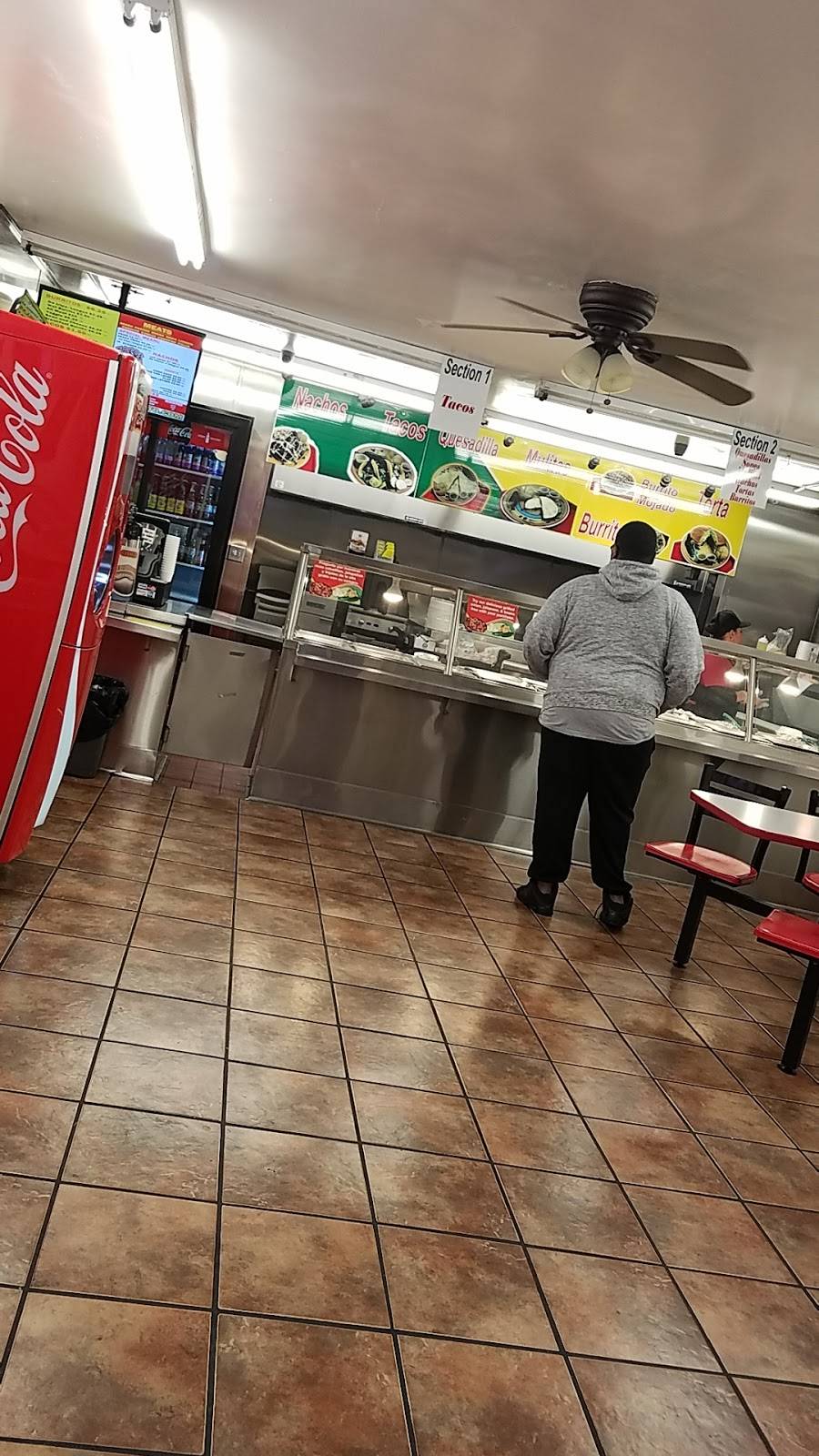 Tacos Super Gallito | restaurant | 1108 Pacific Coast Hwy, Wilmington, CA 90744, USA | 3108301564 OR +1 310-830-1564