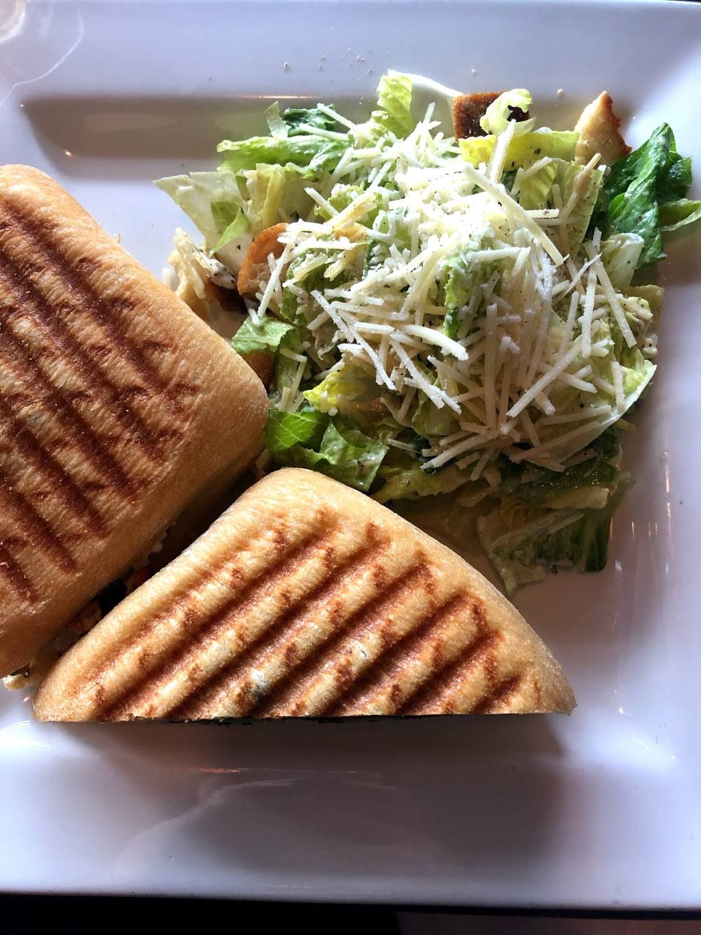 Prima | restaurant | 5325 Lyndale Ave S, Minneapolis, MN 55419, USA | 6128277376 OR +1 612-827-7376