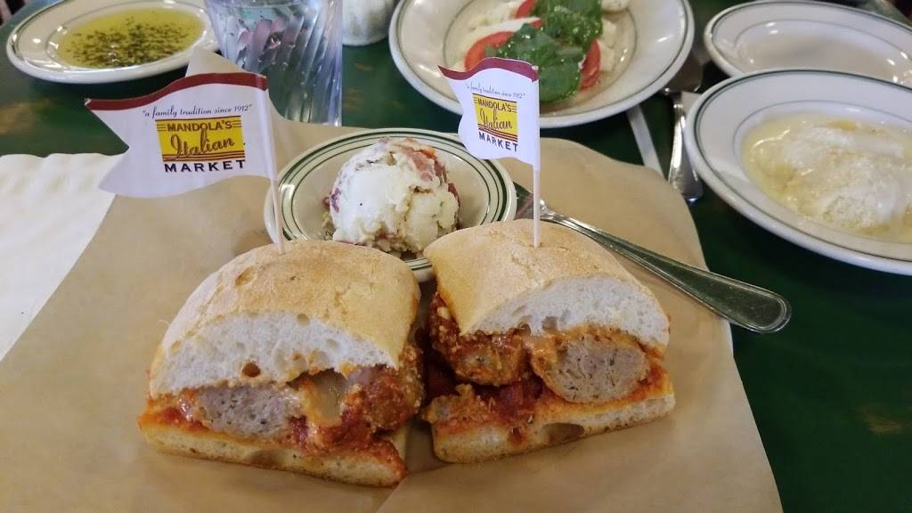 Mandolas Italian | restaurant | 4301 West William Cannon Drive DR E-1, Austin, TX 78749, USA | 5125242222 OR +1 512-524-2222