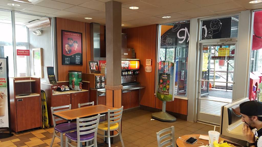 McDonalds | cafe | 8600 Citadel Way, Louisville, KY 40220, USA | 5024918852 OR +1 502-491-8852