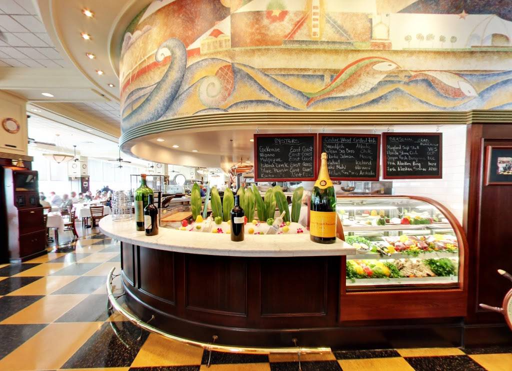 Riva Crab House | restaurant | 700 E Grand Ave, Chicago, IL 60611, USA | 3126447482 OR +1 312-644-7482