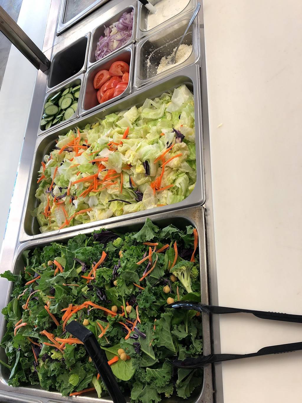 Mr Souvlaki | restaurant | 7575 Keele St, Concord, ON L4K 1Y2, Canada | 9057611950 OR +1 905-761-1950