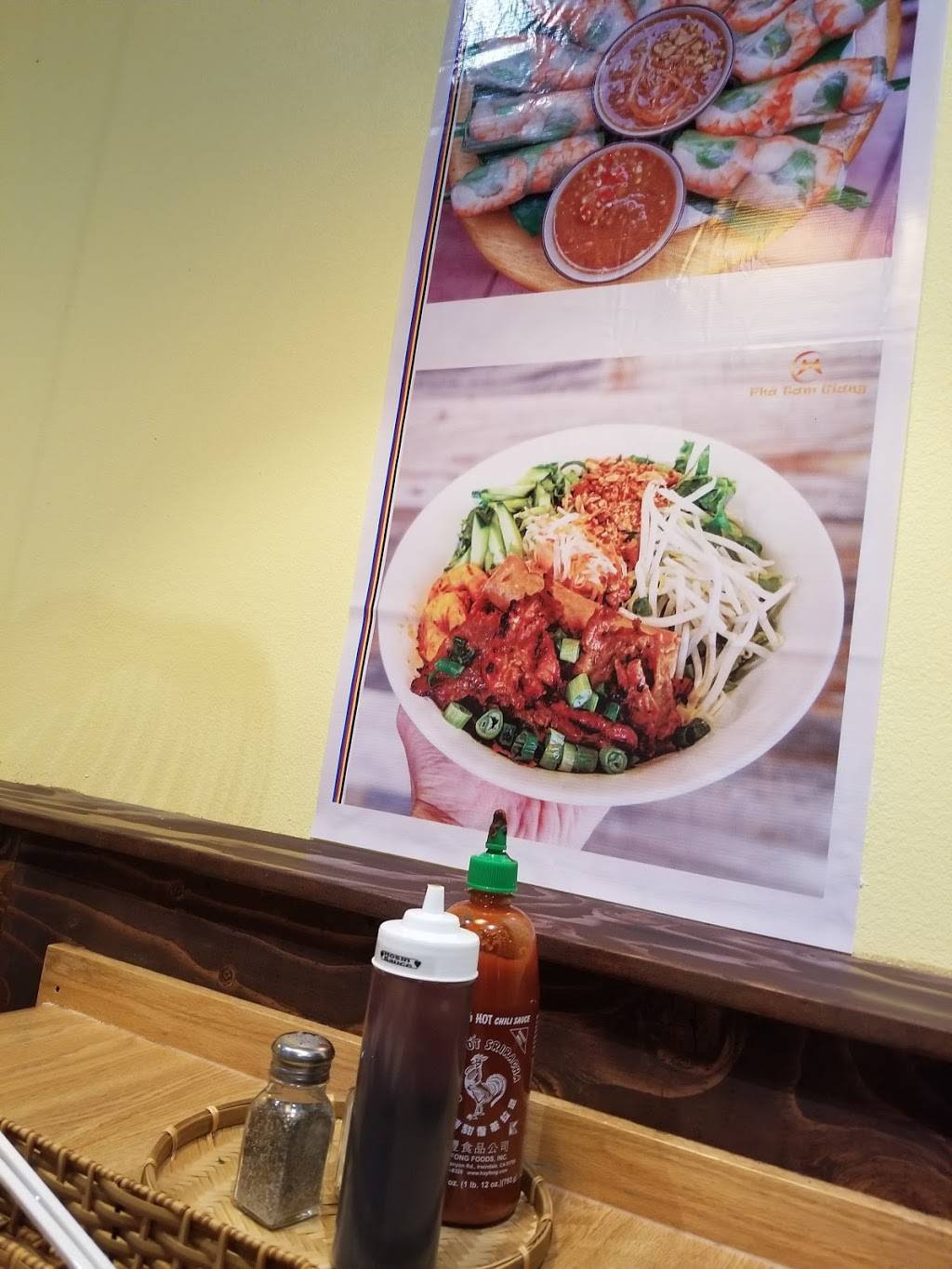 Phở Trang/OG Vietnamese | restaurant | 1121 Commerce Ave, Longview, WA 98632, USA | 3603533913 OR +1 360-353-3913