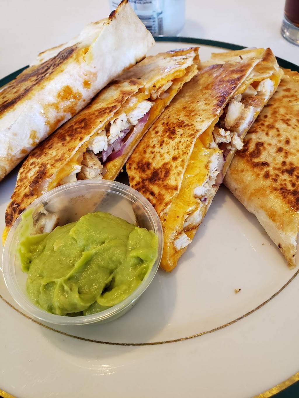 The Bistro | restaurant | 1023 Kane Concourse, Bay Harbor Islands, FL 33154, USA | 3058660404 OR +1 305-866-0404