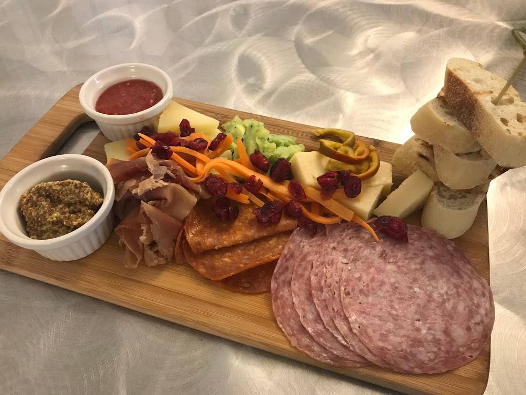 Fenimores Pub | restaurant | 88 Ridge St, Glens Falls, NY 12801, USA | 5187921121 OR +1 518-792-1121