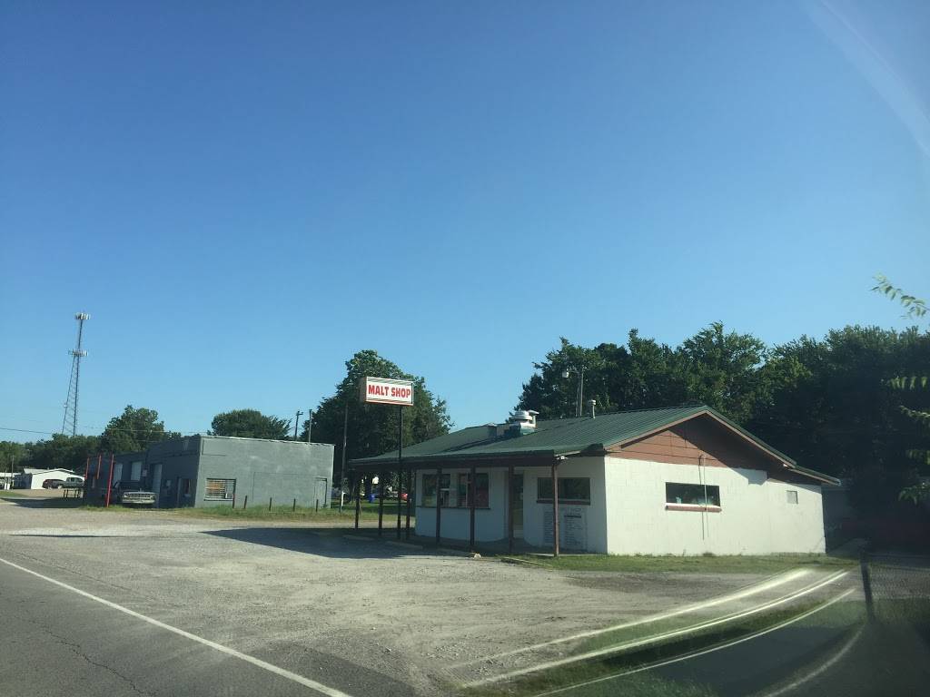 Donnas Malt Shop | restaurant | 210 Madison St, Muskogee, OK 74403, USA | 9184875105 OR +1 918-487-5105