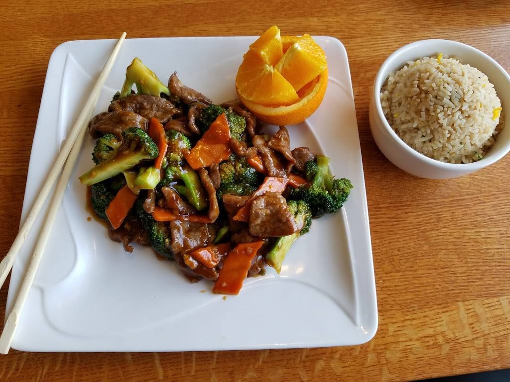 Sakura Asian Bistro | restaurant | 465 N Main St, Marysville, OH 43040, USA | 9376425599 OR +1 937-642-5599