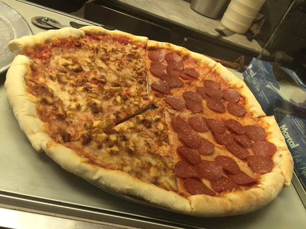 Tonys Pizza | restaurant | 312 Utica Ave, Brooklyn, NY 11213, USA | 7187744440 OR +1 718-774-4440