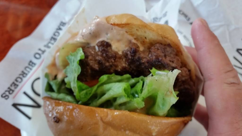 Avalon Bagels to Burgers | restaurant | 174 Yorba Linda Blvd, Placentia, CA 92870, USA | 7149851382 OR +1 714-985-1382