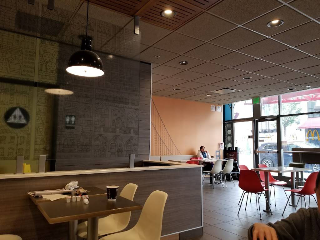 McDonalds | cafe | 145 Jefferson St, San Francisco, CA 94133, USA | 4152926684 OR +1 415-292-6684