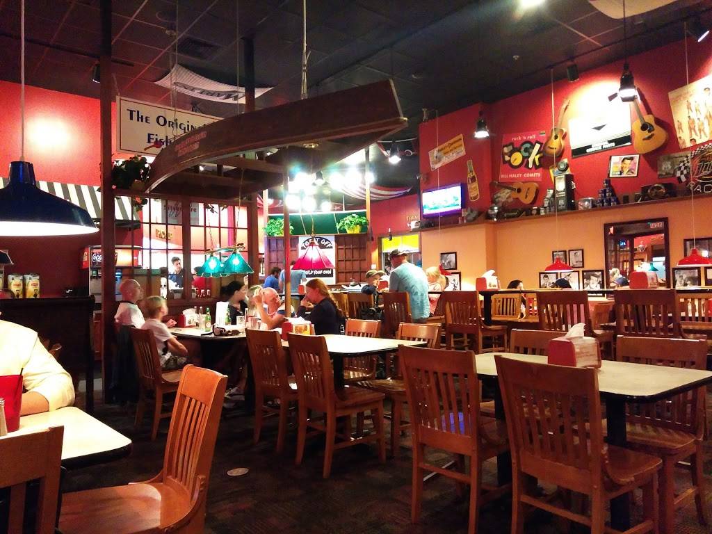 Fuddruckers | restaurant | 10680 NW 19th St, Miami, FL 33172, USA | 3055914050 OR +1 305-591-4050