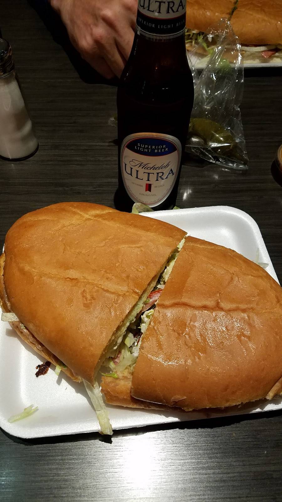 La Hechizera | restaurant | 924 N Collins St, Arlington, TX 76011, USA | 8178041128 OR +1 817-804-1128