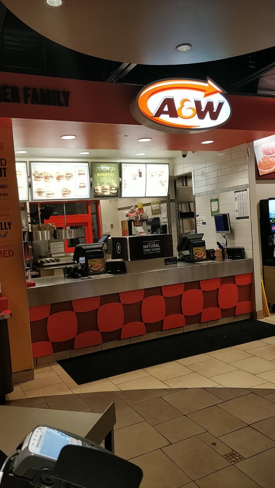 A&W Canada | restaurant | 175 Cundles Rd E, Barrie, ON L4M 4X7, Canada | 7057262224 OR +1 705-726-2224