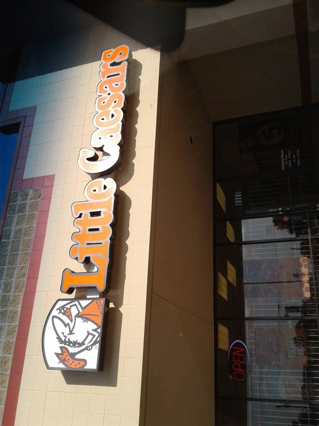 Little Caesars Pizza | meal takeaway | 8060 Ferguson Rd, Dallas, TX 75228, USA | 2146604200 OR +1 214-660-4200