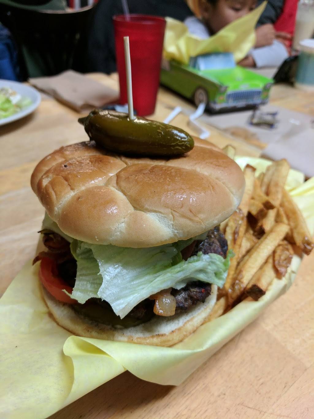 Cedar Glen Malt Shop | restaurant | 29125 Hook Creek Rd, Cedar Glen, CA 92321, USA | 9094851926 OR +1 909-485-1926