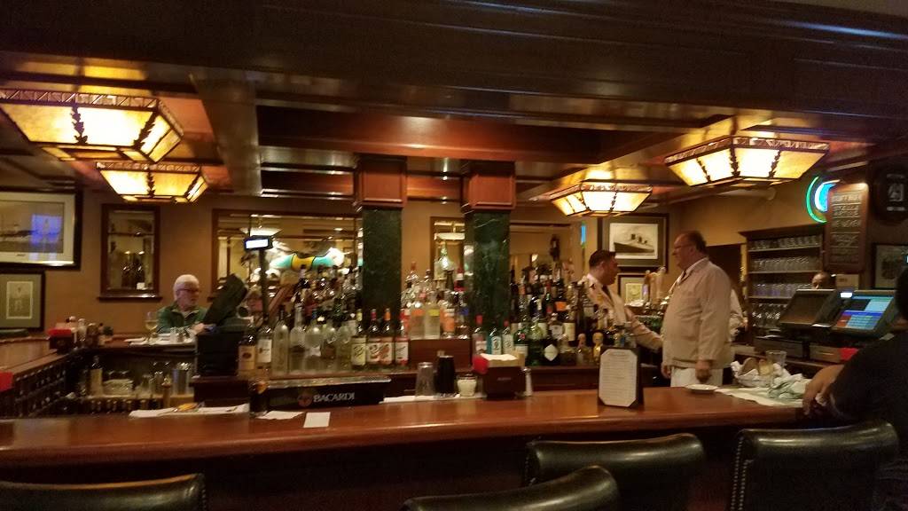 Bryant & Cooper | restaurant | 2 Middle Neck Rd, Roslyn, NY 11576, USA | 5166277270 OR +1 516-627-7270