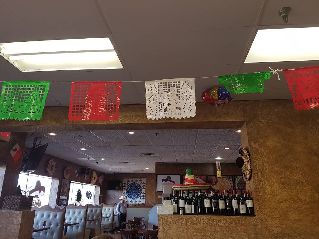 El Nuevo Morelos Mexican Restaurant | restaurant | 360 Bernard St W, West St Paul, MN 55118, USA | 6515525693 OR +1 651-552-5693