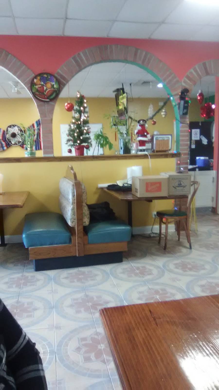 Tamales Diana | restaurant | 615 N Midlothian Rd, Mundelein, IL 60060, USA | 8475663422 OR +1 847-566-3422