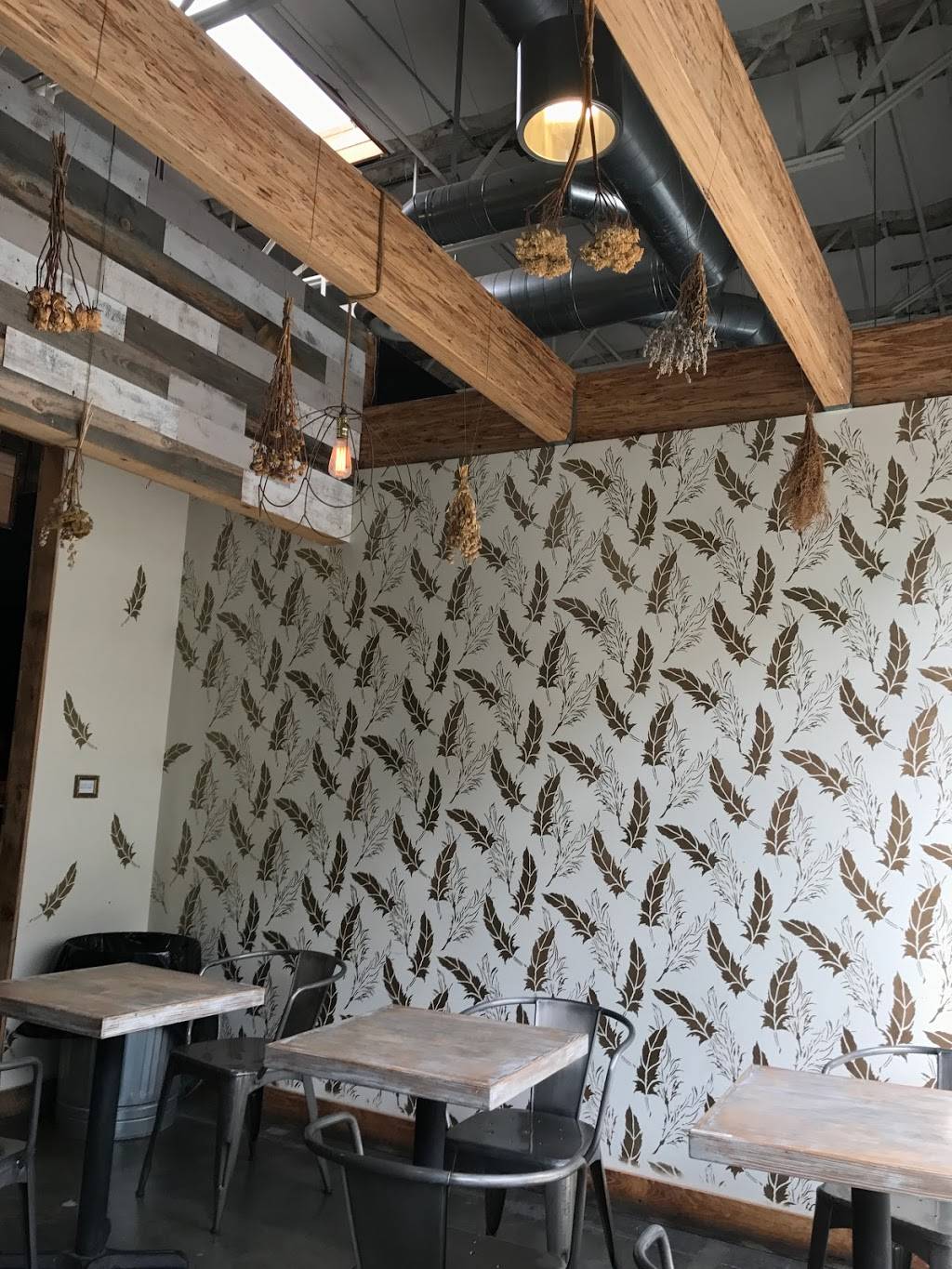 Birdie Bowl & Juicery | restaurant | 3313 Hyland Ave STE A17, Costa Mesa, CA 92626, USA | 7148737479 OR +1 714-873-7479