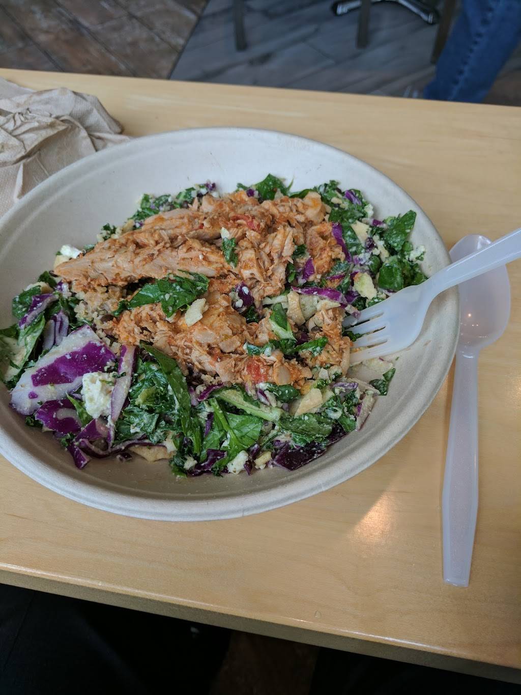 Chopt Creative Salad Co. | restaurant | 238 Crown Park Ave, Gaithersburg, MD 20878, USA | 2402524322 OR +1 240-252-4322
