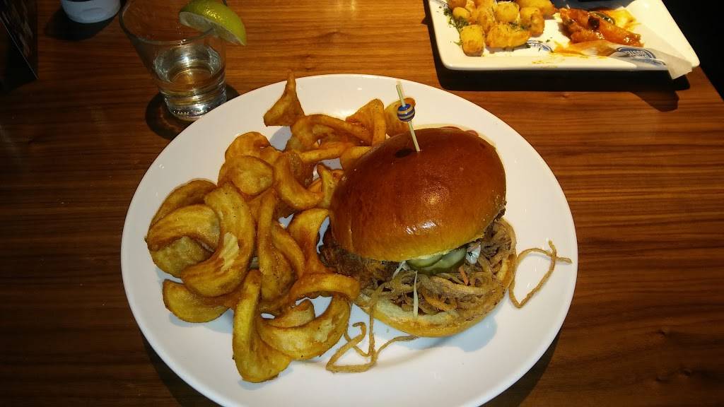 Dave & Busters | restaurant | 25735 1st St, Westlake, OH 44145, USA | 4408921415 OR +1 440-892-1415