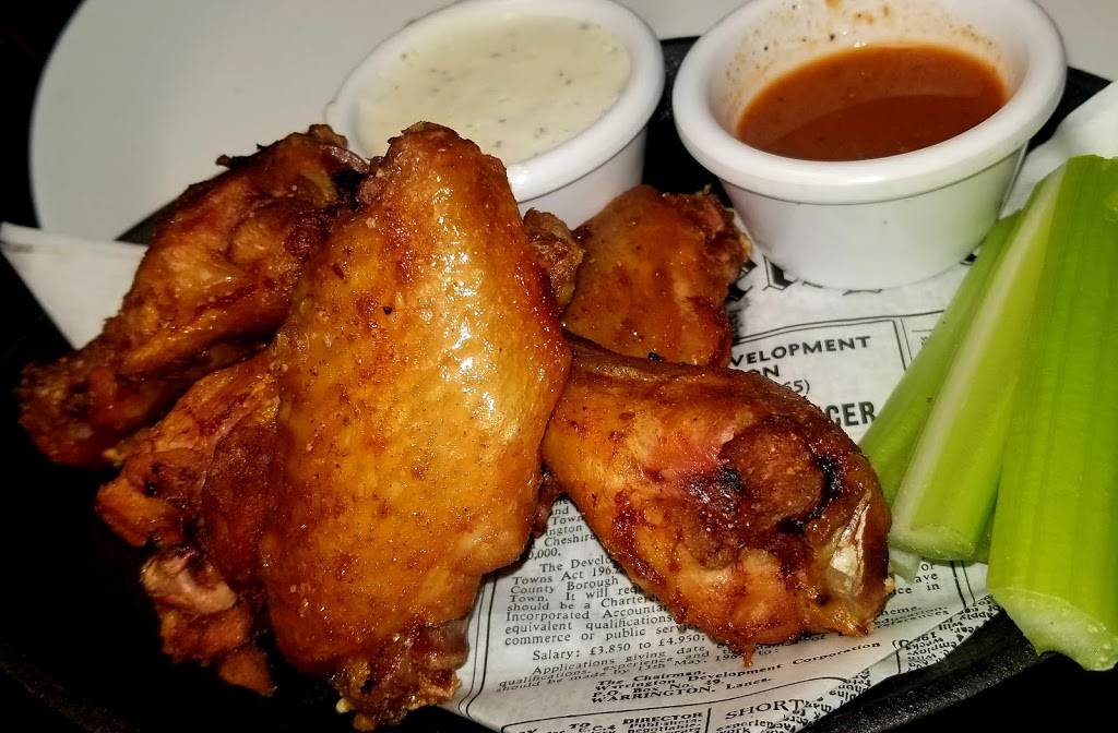 Slingers Smokehouse & Saloon | restaurant | 5853 Palmer Park Blvd, Colorado Springs, CO 80915, USA | 7194247664 OR +1 719-424-7664