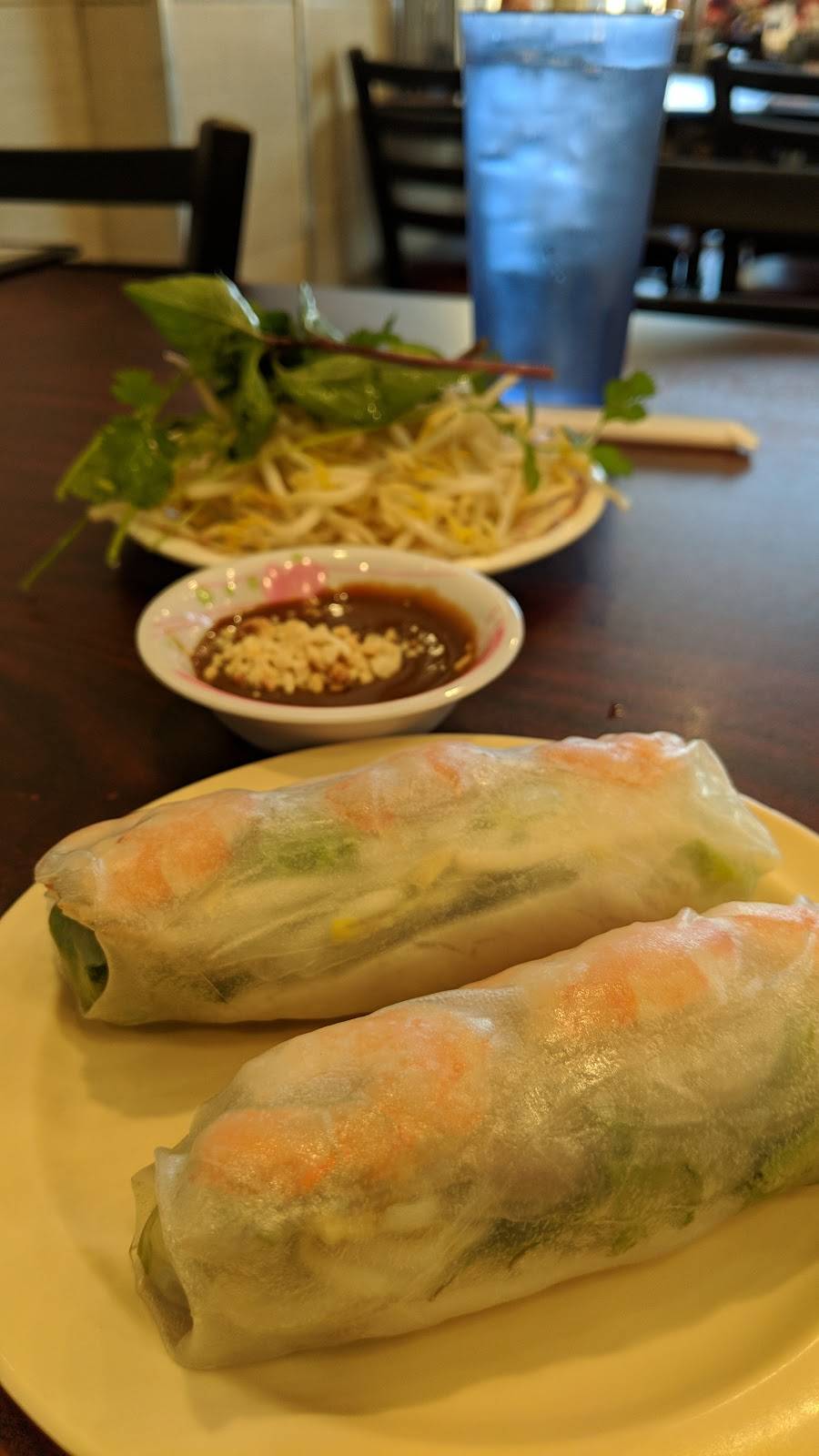 Pho Phi Vietnamese Noodles and Grill | restaurant | 1700 W Parmer Ln #610, Austin, TX 78727, USA | 5125962746 OR +1 512-596-2746