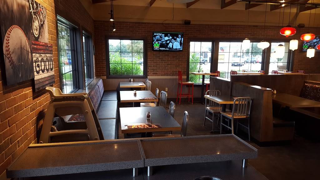 Pizza Hut | restaurant | 15325 Wallisville Rd, Houston, TX 77049, USA | 2814587929 OR +1 281-458-7929