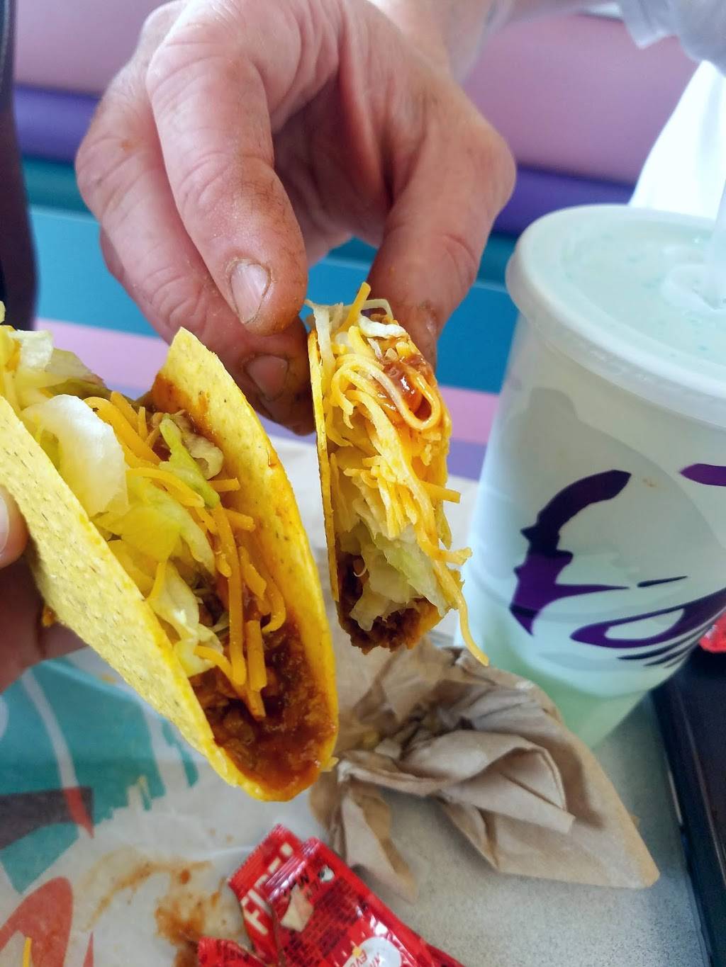 Taco Bell | meal takeaway | 14827 Hwy 99, Lynnwood, WA 98037, USA | 4257420360 OR +1 425-742-0360