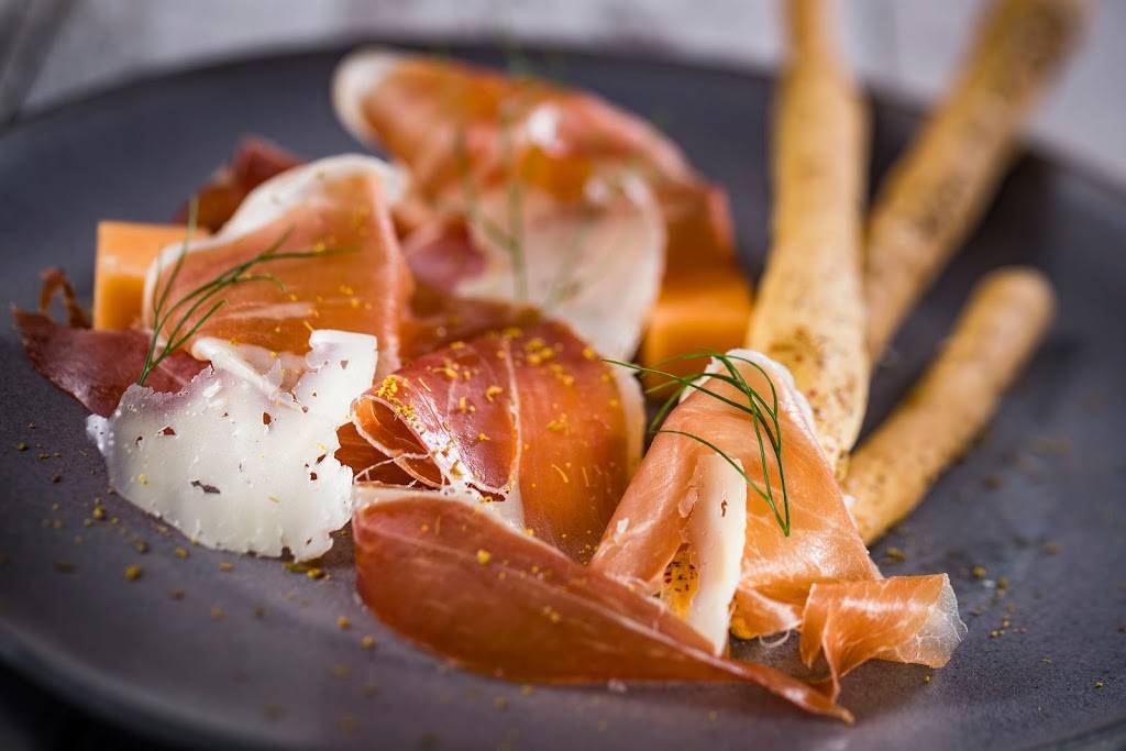 Toledo - Tapas, Steak & Seafood | restaurant | 1000 Buena Vista Dr, Lake Buena Vista, FL 32830, USA | 4079393463 OR +1 407-939-3463